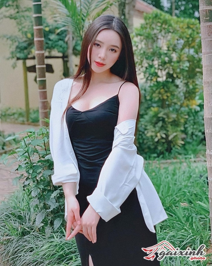 anh bikini quynh kool