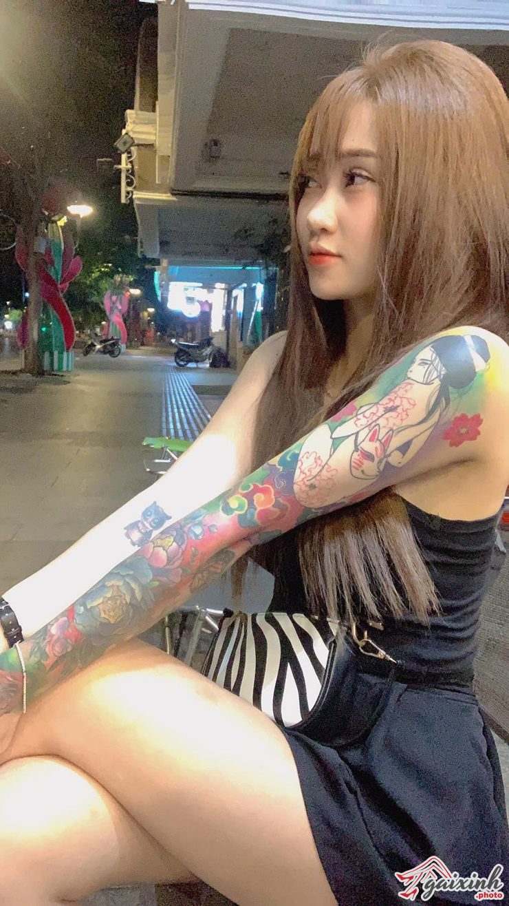 ảnh con gái xăm nghệ thuật