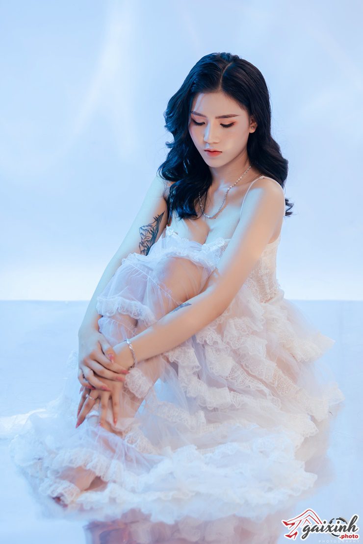 anh con gai xam tro chat 01