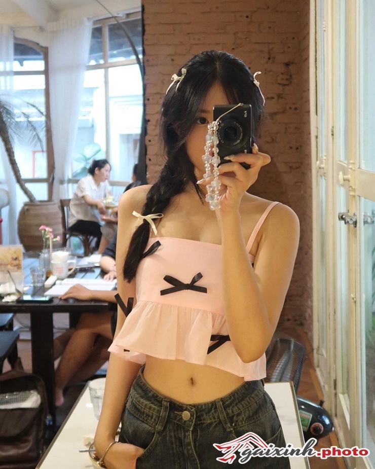 anh gai xinh toc ngang vai 2k9 mac bikini