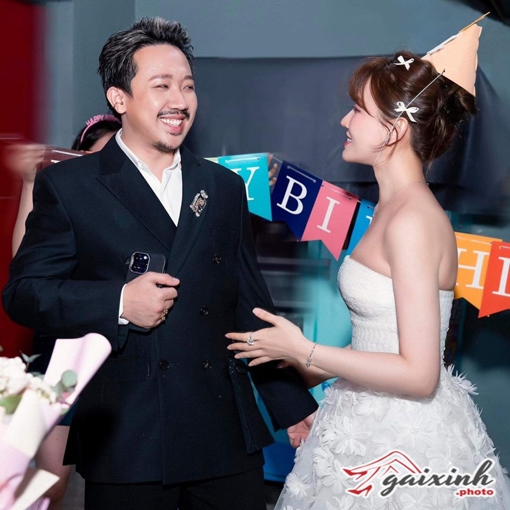 anh hari won lo clip nong voi tran thanh