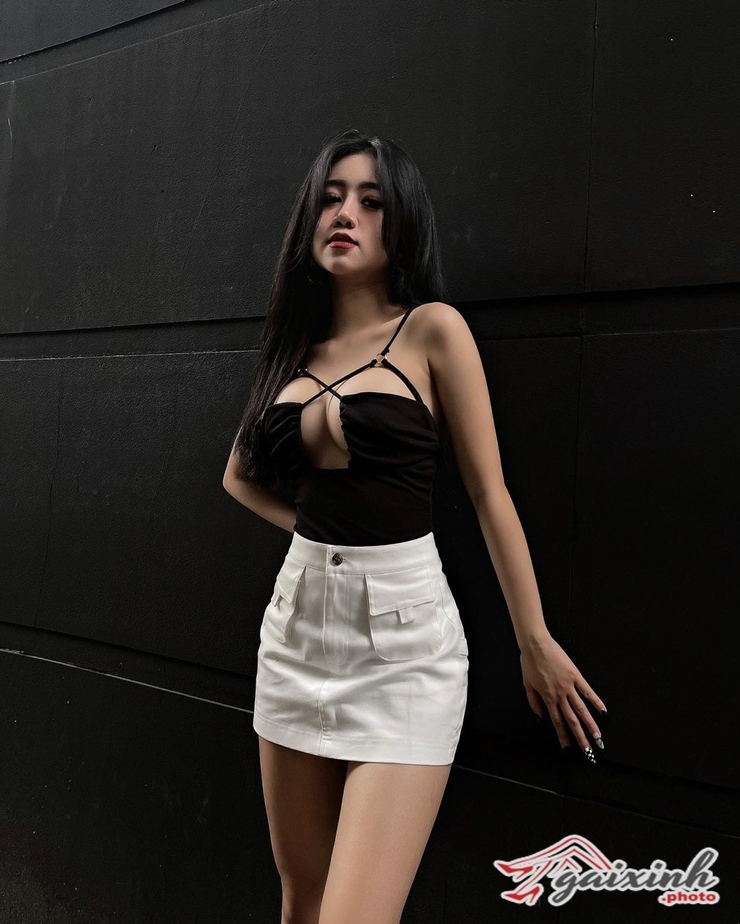 anh le kim loan mac bikini