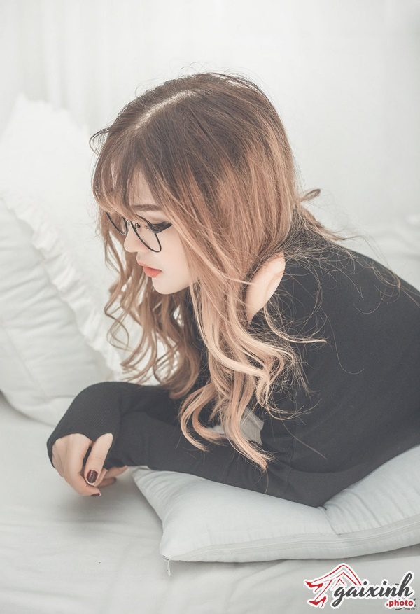 Ảnh Gái Xinh Đeo Mắt Kính ảnh mạng đeo kính