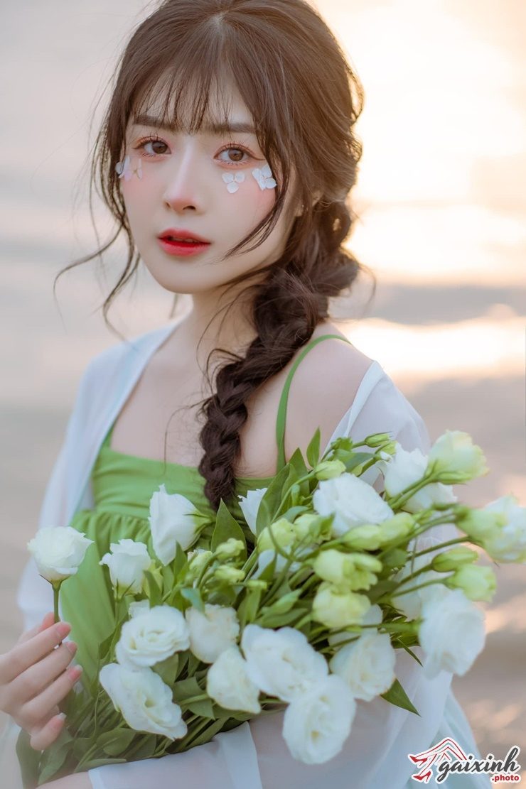 Vú Quỳnh Alee ảnh quỳnh alee