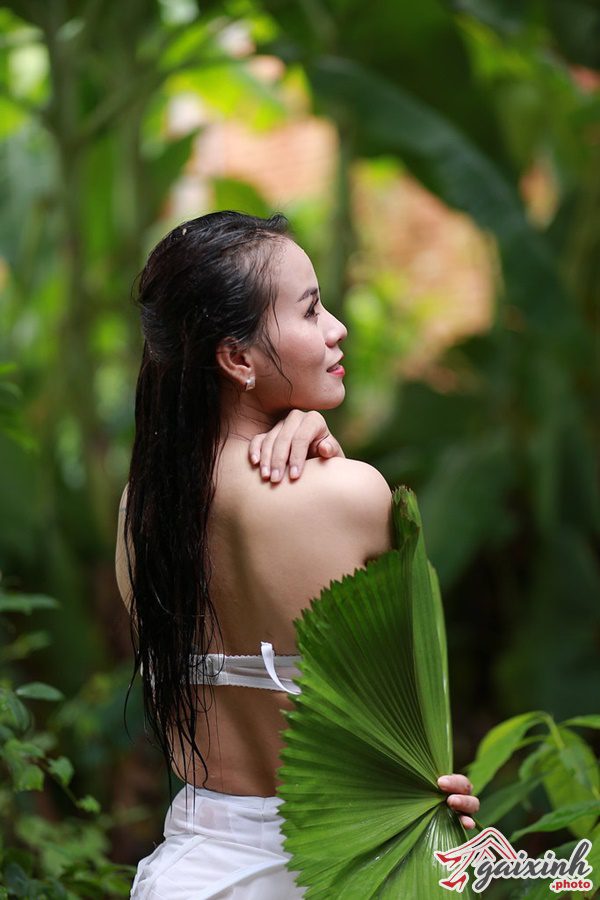 Ao Dai Uot Mua áo dài bị ướt mưa