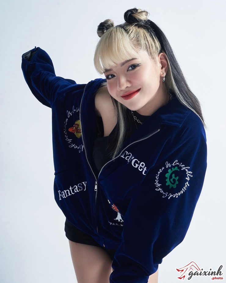 Ảnh Bùi Thảo Ly bùi thảo ly quê ở đầu