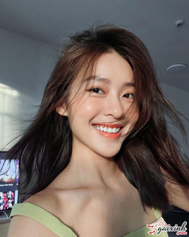 Anh Cua Kha Ngan chiều cao của khả ngân