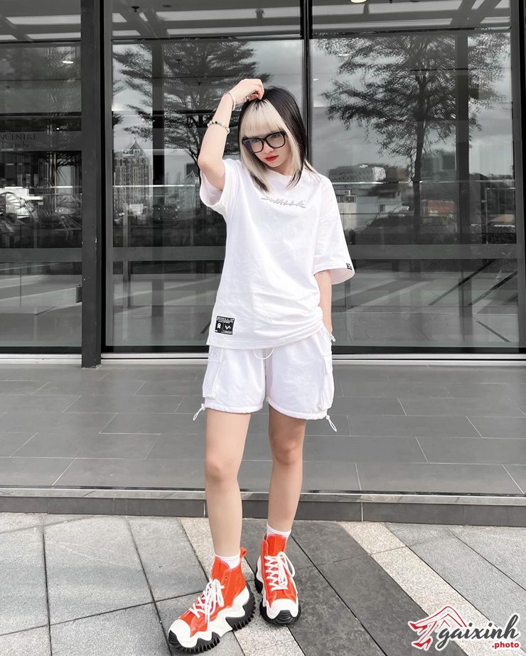 Ảnh Bùi Thảo Ly ciin bùi thảo ly cao bao nhiêu