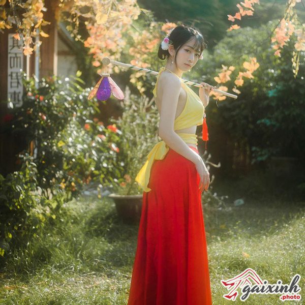 Áo Dài Bó Sát cuoi ngua