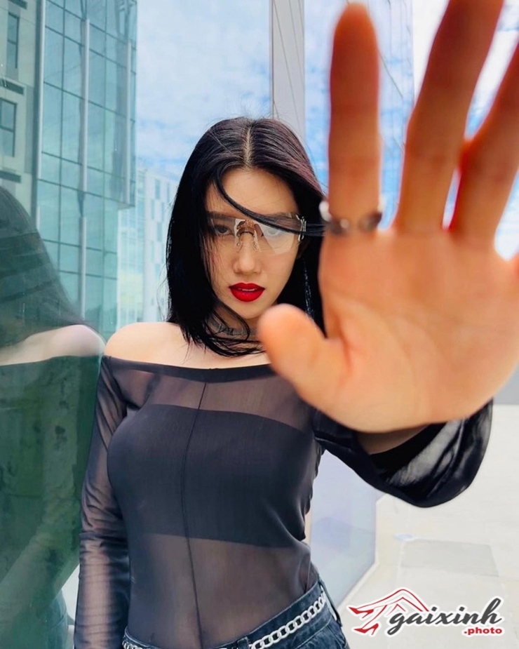 dien vien thuy ngan sinh nam bao nhieu