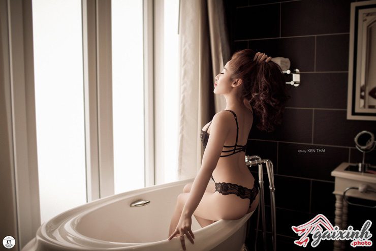 Gái Mặc Áo 2 Dây gai mac ao 2 day 29