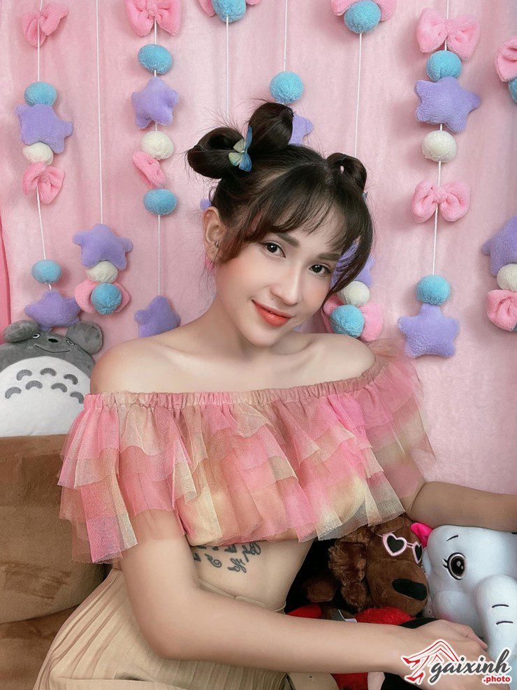 Gái Xinh Mặc Áo Trễ Vai ảnh gái xinh mặc áo trễ vai đẹp