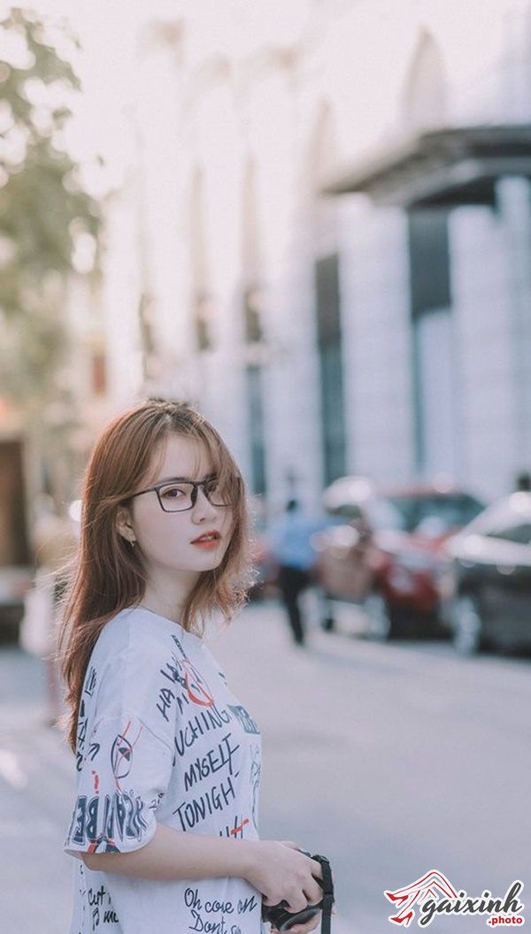 Ảnh Cô Gái Xinh gái xinh đeo kính