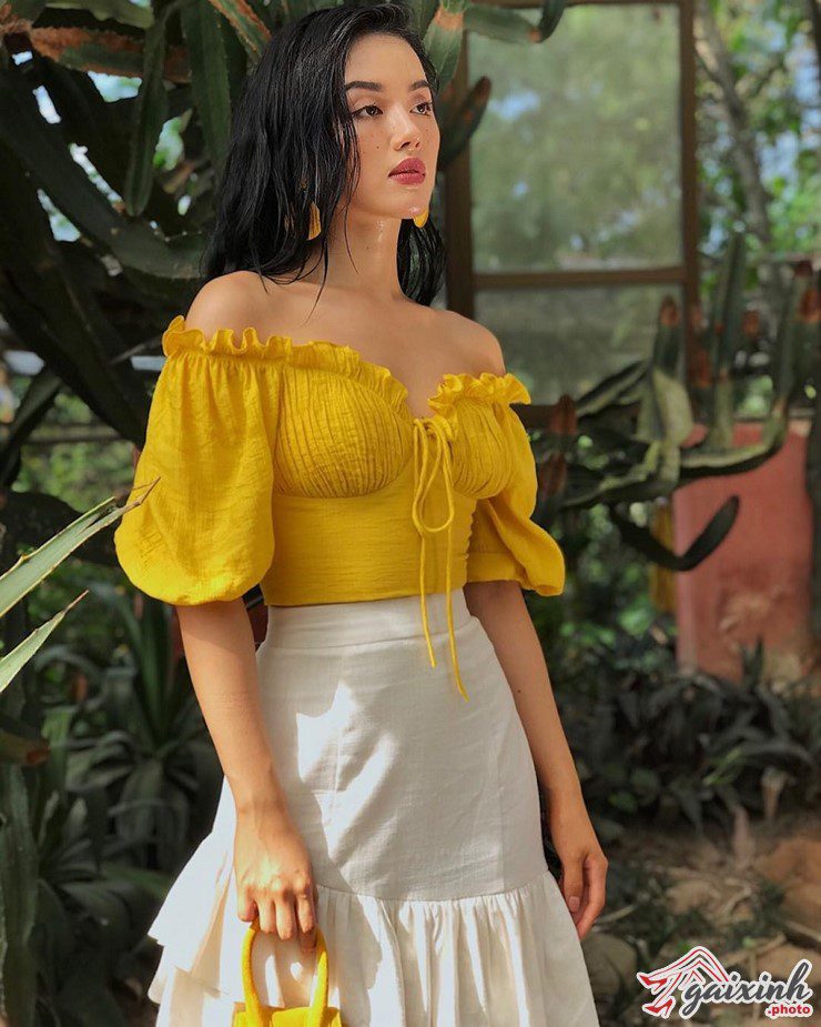 Gái Xinh Mặc Áo Trễ Vai ảnh con gái mặc áo trễ vai xinh