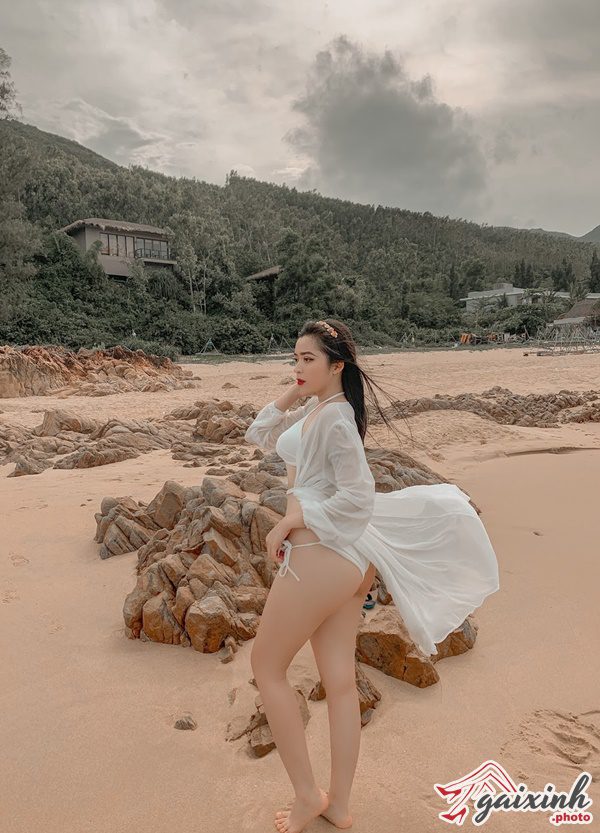 Ảnh Gái Mông To gái xinh mông to
