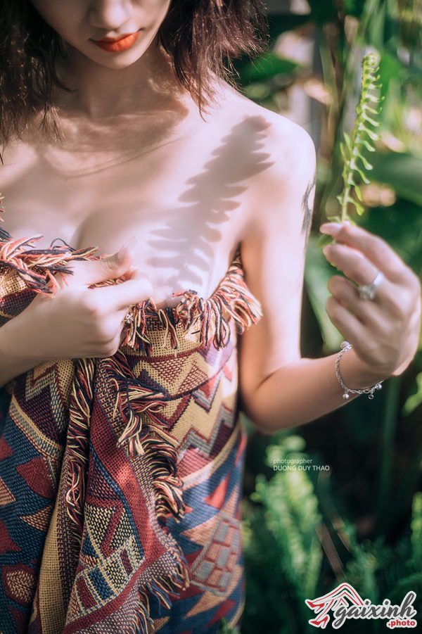 Ảnh Body Nữ Đẹp Chất Che Mặt gái xinh tóc ngắn ngang vai