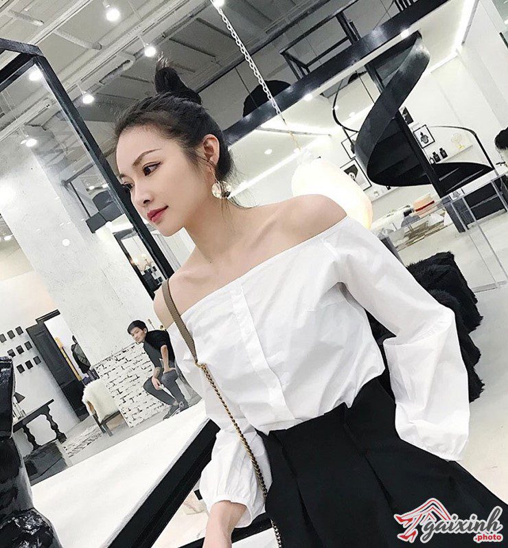 Gái Xinh Mặc Áo Trễ Vai gái xinh mặc áo trễ vai