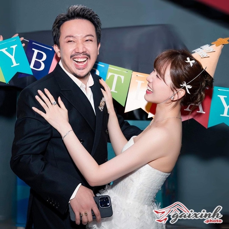 hari won lo clip nong voi tran thanh