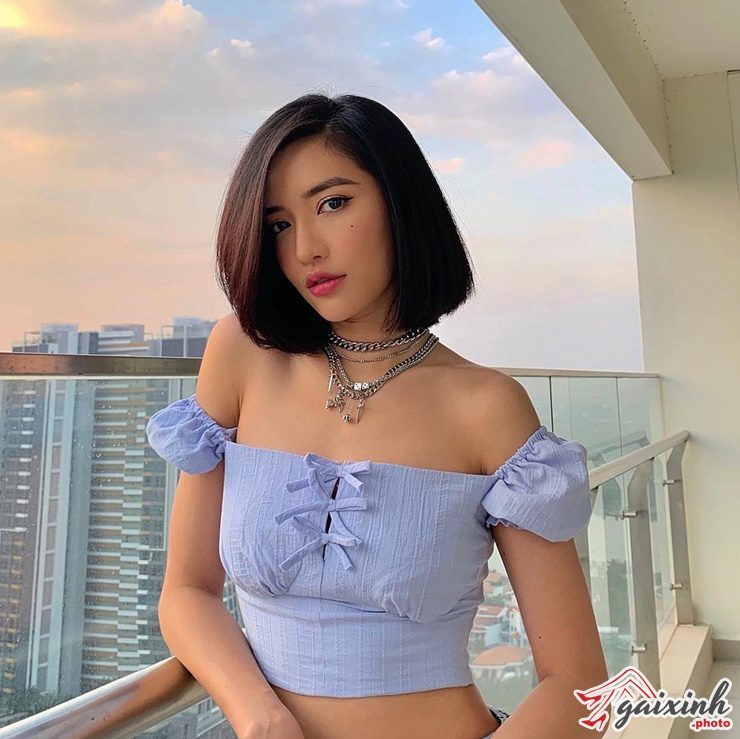 hình ảnh ca sĩ bích phương