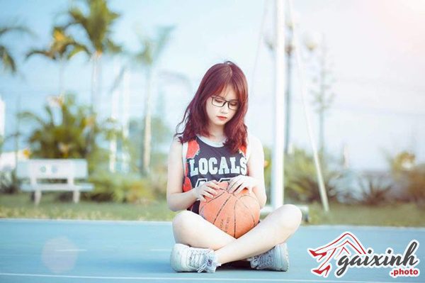 Ảnh Cô Gái Xinh hình ảnh gái đẹp tóc dài