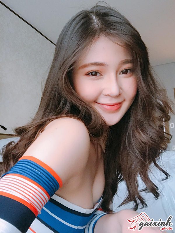 Ảnh Gái Hot Girl hình ảnh gái xinh đeo mắt kính