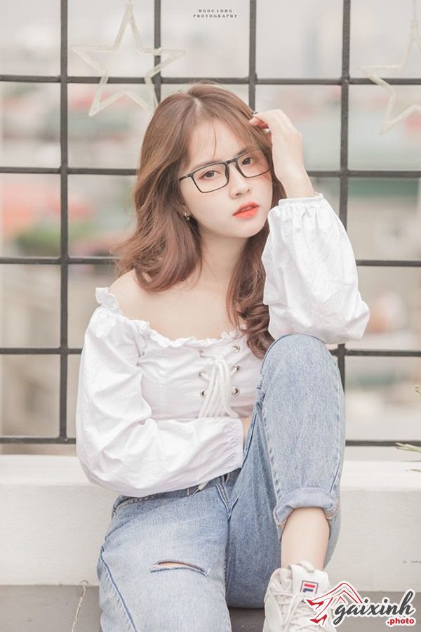 Ảnh Cô Gái Xinh hình ảnh gái xinh đeo mắt kính