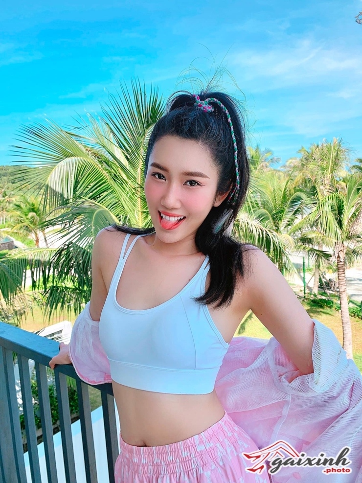 hinh anh sexy cua thuy ngan