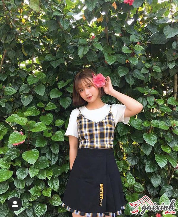 hình gái đẹp tóc ngắn