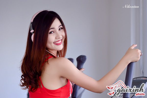 Ảnh Phòng Gym hình tập gym nữ