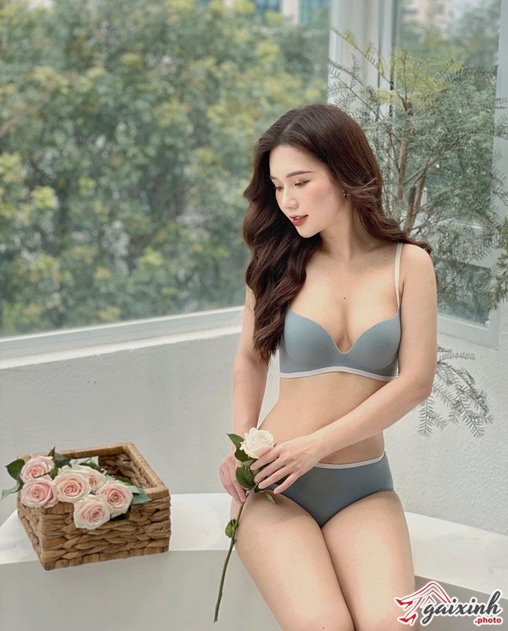 Bikini Phạm Ngọc Anh kem xôi phạm ngọc anh nội y