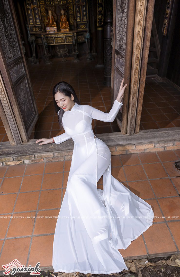 Người Mẫu Áo Dài Siêu Mỏng ảnh người mẫu áo dài trắng siêu mỏng cực hot