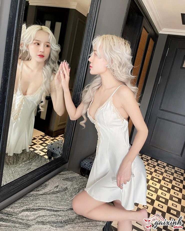 phan hoang thien thy 11