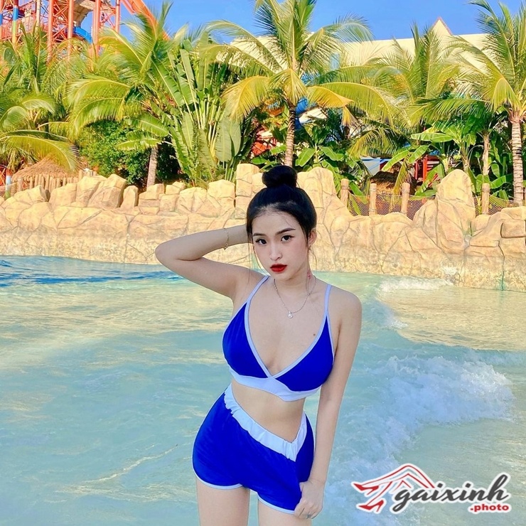 phan thi bao tran ao dai