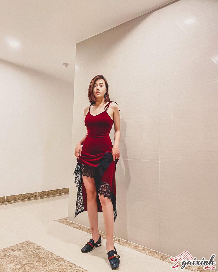 phương oanh tóc ngắn