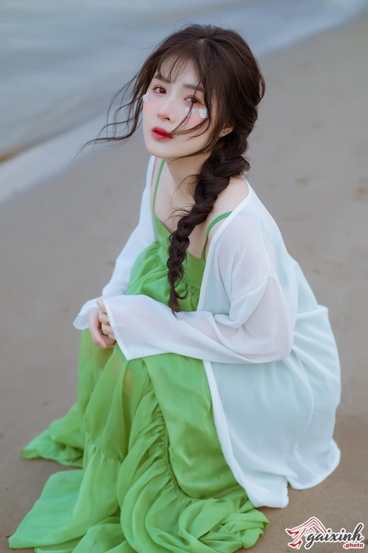 Vú Quỳnh Alee quỳnh alee