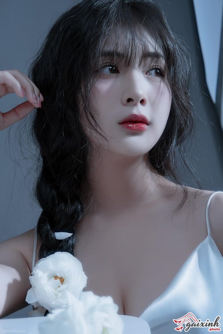 Vú Quỳnh Alee quỳnh alee lộ hình