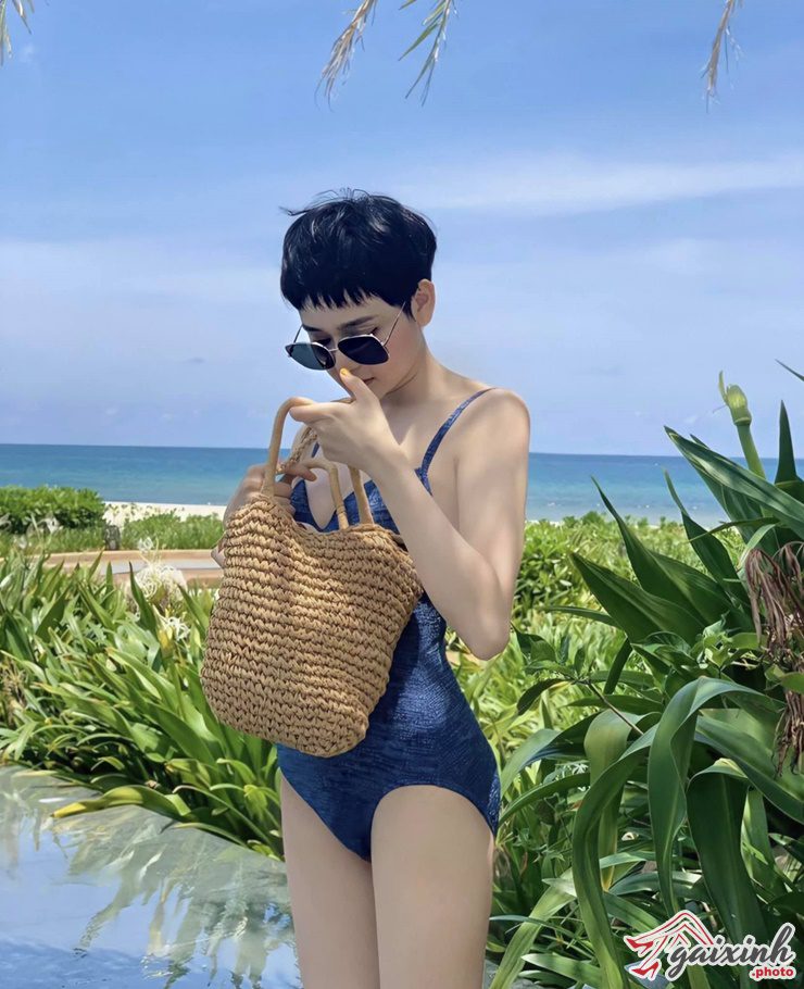 Anh Ca Si Hien Ho sexy hien ho 03