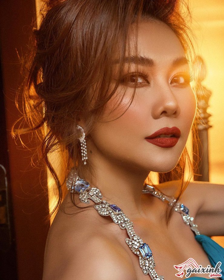 thanh hằng tóc ngắn