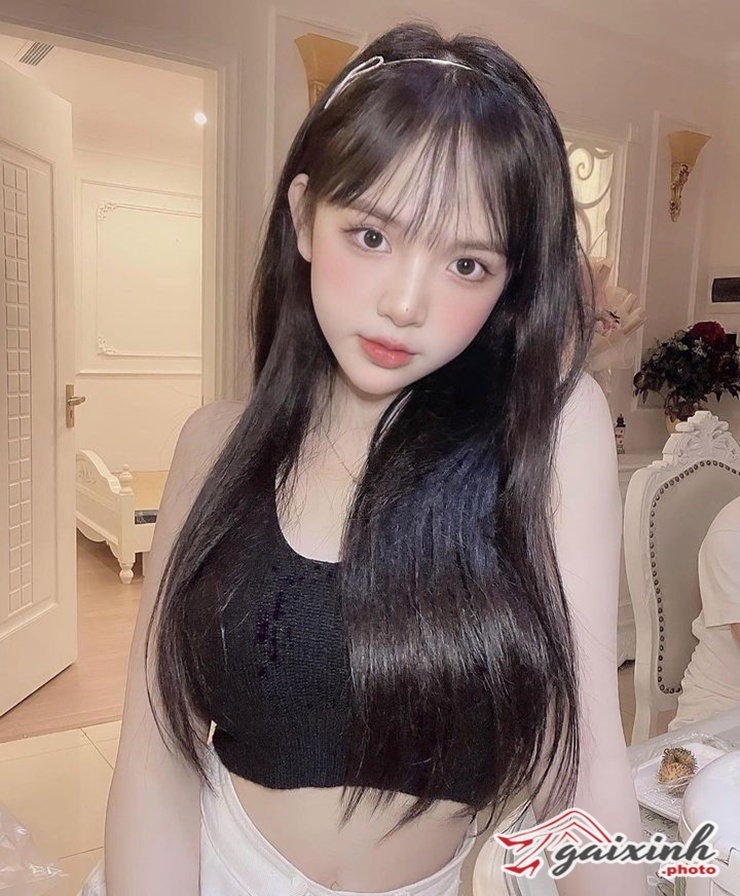 tran huyen chau cao bao nhieu