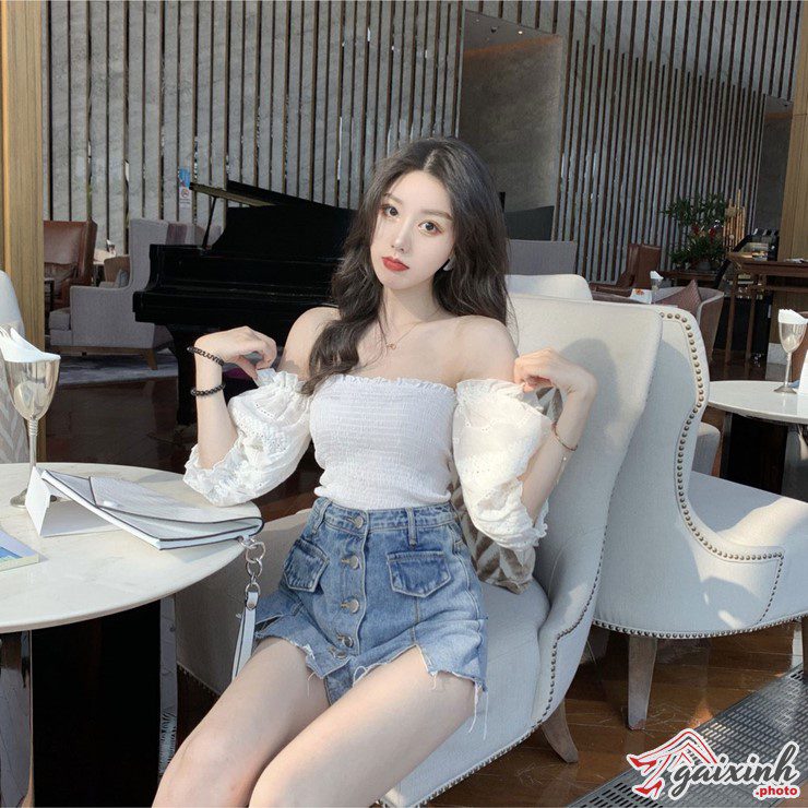 Gái Xinh Mặc Áo Trễ Vai ảnh gái xinh vai rộng mặt áo trể vai