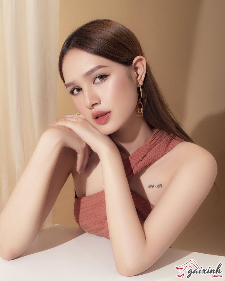 Ảnh Nóng Xoài Non xoài non là ai