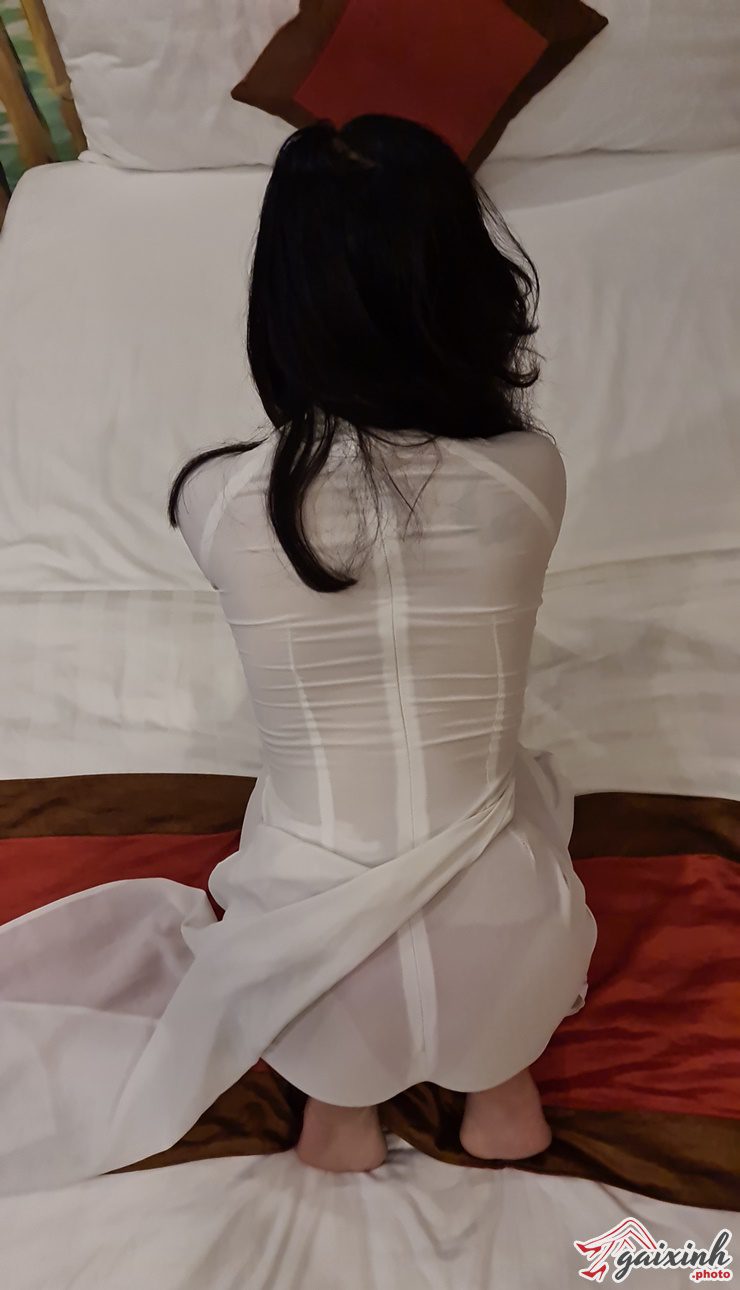 tu quyen ao dai16