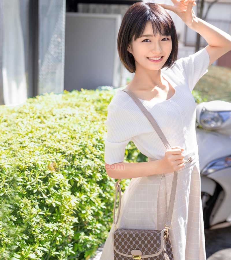Lộ clip nóng Kuramoto Sumire dọn cỏ vùng kín Kuramoto Sumire dọn cỏ vùng kín
