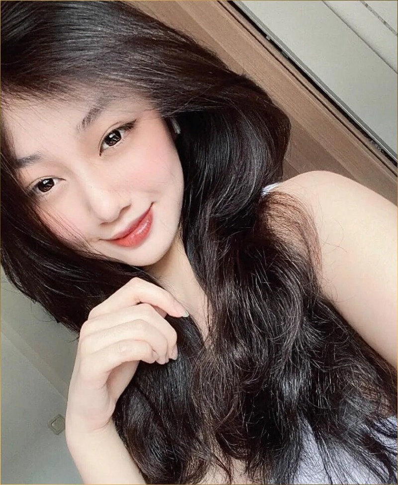 Full ảnh Trần Hà Linh mới nhất