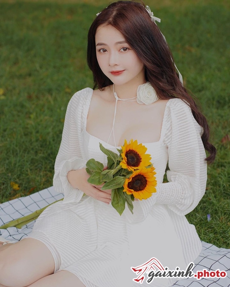le ly lan huong nude